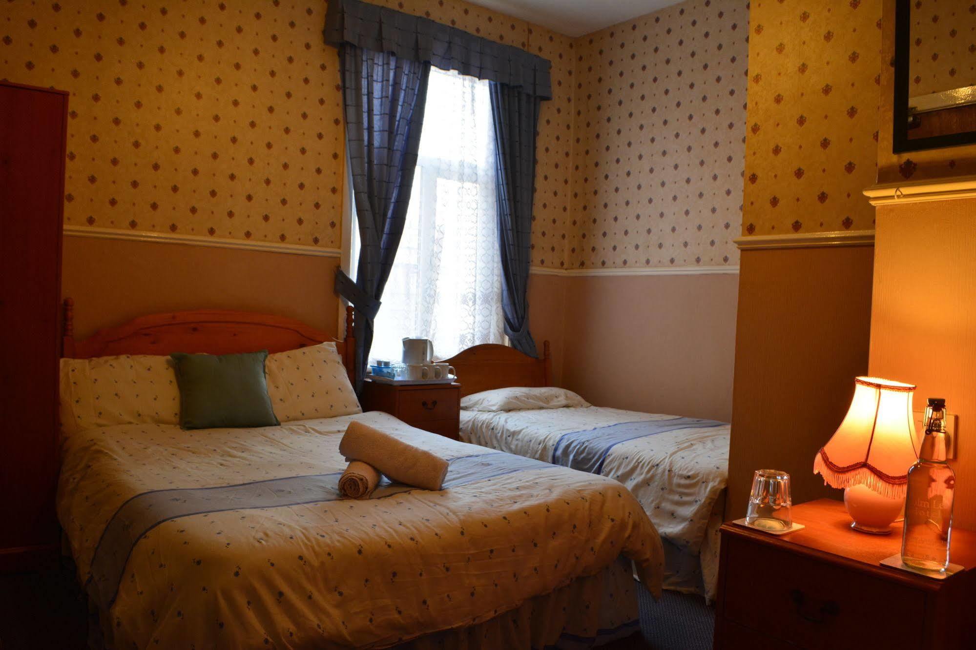 Holm Lea Hotel 블랙풀 외부 사진