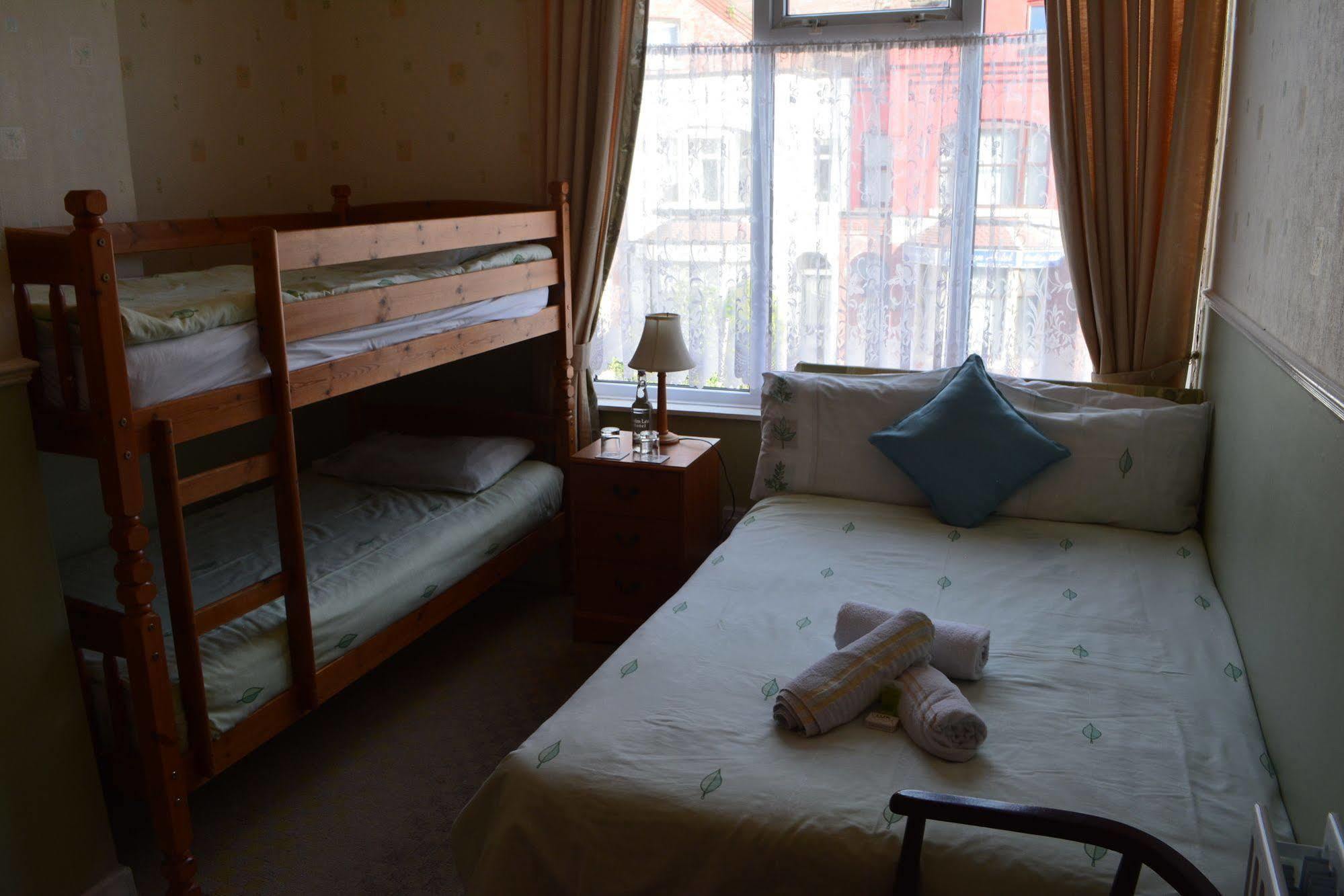 Holm Lea Hotel 블랙풀 외부 사진